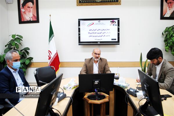 مراسم سالروز تأسیس سازمان دانش آموزی در خراسان جنوبی