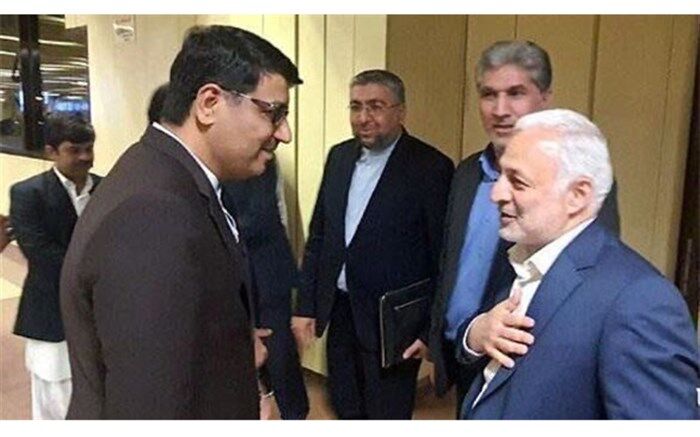 هیات پارلمانی ایران وارد کراچی شد