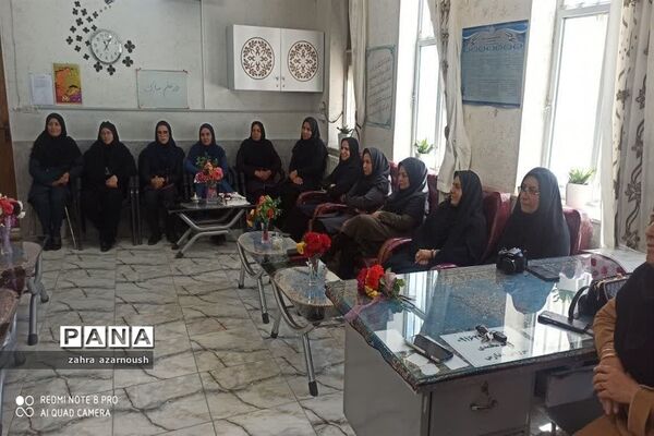 بزرگداشت مقام معلم در دبستان فاطمیه خاتم