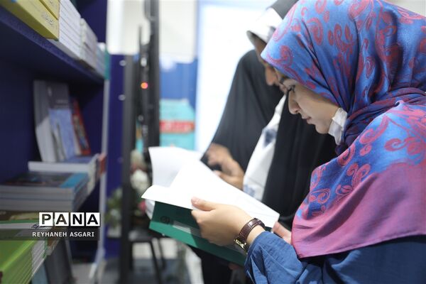 غرفه دانشگاه فرهنگیان در سی و چهارمین دوره نمایشگاه بین‌المللی کتاب تهران