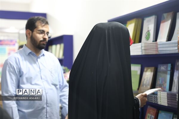 غرفه دانشگاه فرهنگیان در سی و چهارمین دوره نمایشگاه بین‌المللی کتاب تهران