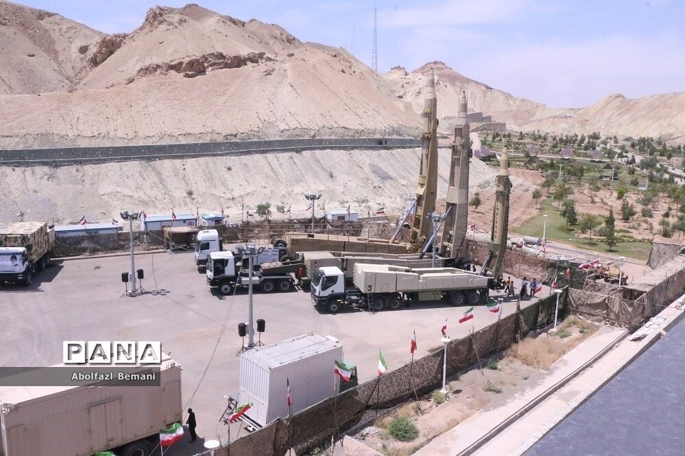 آماده‌سازی نمایشگاه دستاوردهای هوافضا برای بازدید گروه‌های دانش‌آموزی استان قم