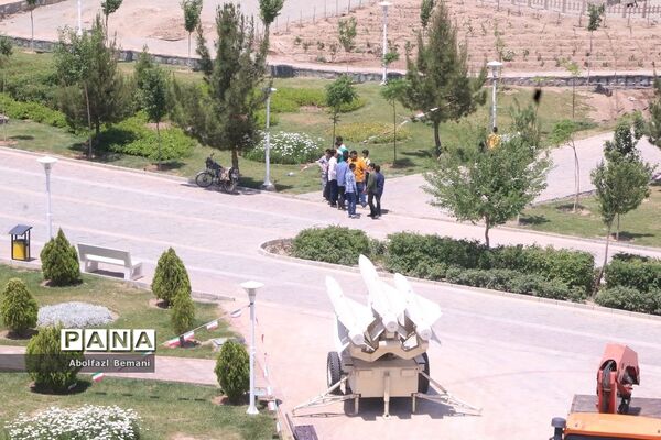 آماده‌سازی نمایشگاه دستاوردهای هوافضا برای بازدید گروه‌های دانش‌آموزی استان قم