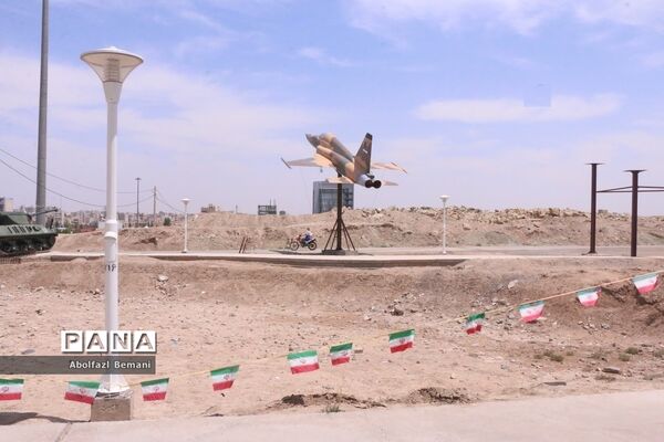 آماده‌سازی نمایشگاه دستاوردهای هوافضا برای بازدید گروه‌های دانش‌آموزی استان قم