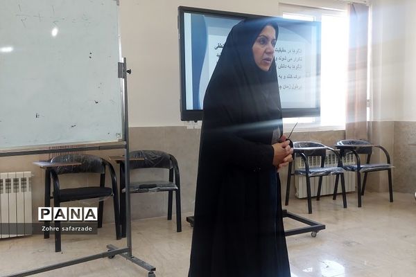 برگزاری کارگاه‌های آموزش ریاضی ویژه آموزگاران مقطع ابتدایی در آموزش و پرورش رودهن