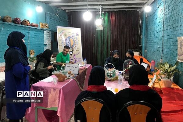داوری منطقه‌ای جشنواره نوجوان خوارزمی در دبیرستان تربیت رودهن