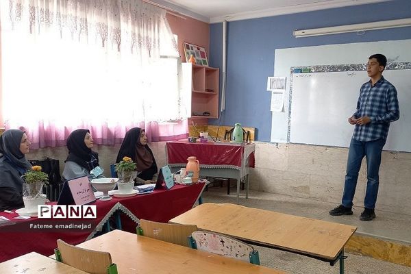 داوری منطقه‌ای جشنواره نوجوان خوارزمی در دبیرستان تربیت رودهن