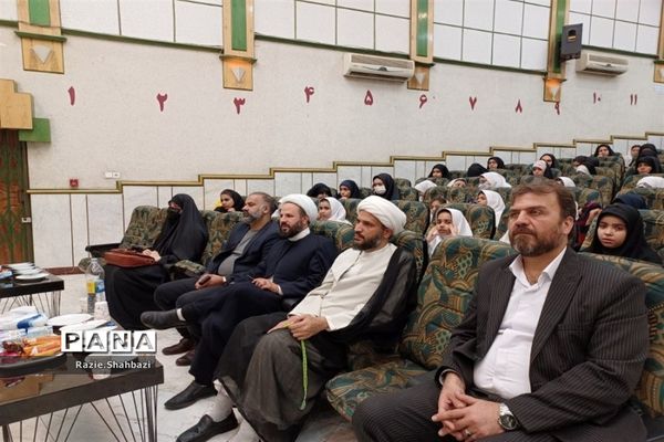 تقدیر از دختران فعال قرآنی پاکدشت