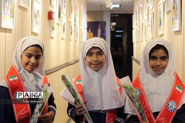 افتتاح نگارخانه سازمان دانش‌آموزی شهرستان‌های استان تهران با عنوان «فرصت نوجوانی»