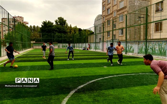 افتتاح زمین چمن دبیرستان عابدینی خرم صفادشت/فیلم