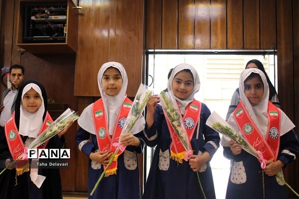 قدردانی دانش‌آموزان شهرستان‌های ‌تهران از مسئولان ‌سازمان دانش‌آموزی