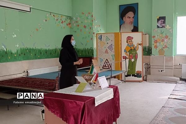 جلسات آموزش خانواده در مدارس رودهن