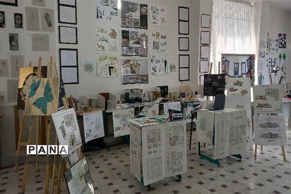 نمایشگاه کار آفرینی در هنرستان شهید حقیقی
