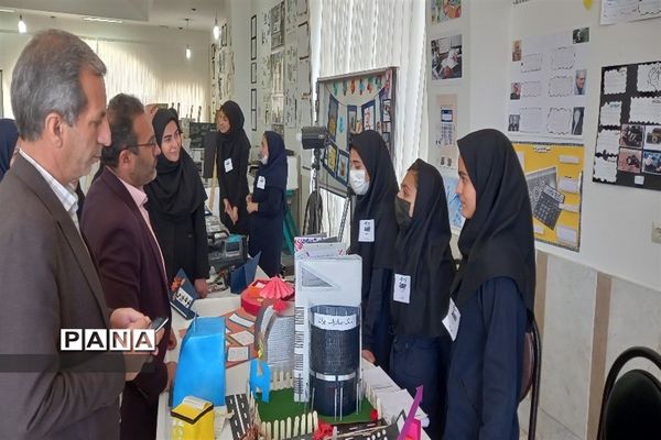 نمایشگاه کار آفرینی در هنرستان شهید حقیقی