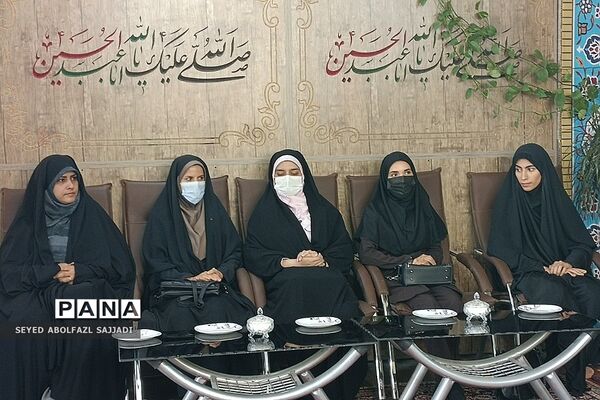 دیدار مدیران و معلمان نمونه با امام جمعه فشافویه