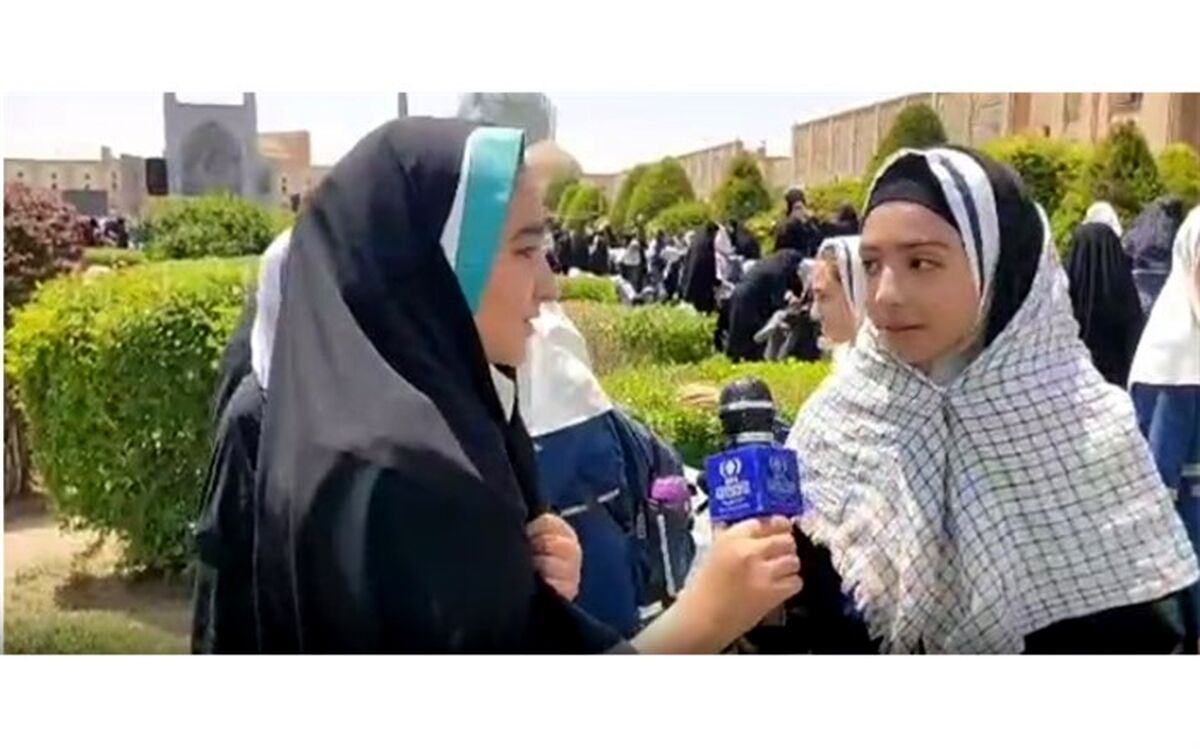 اجرای 5000 نفری سرود«می گوییم یا علی»   توسط دانش آموزان اصفهانی درمیدان امام اصفهان /فیلم