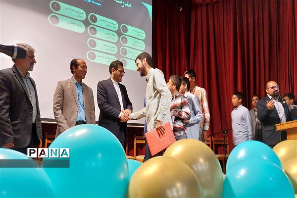 برگزاری همایش تقدیر از برگزیدگان جشنواره‌های  فرهنگی و هنری