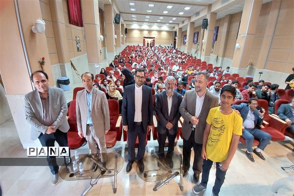 برگزاری همایش تقدیر از برگزیدگان جشنواره‌های  فرهنگی و هنری