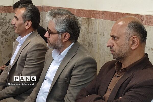 برگزاری هیات اندیشه‌ورز بسیج فرهنگیان در مرکز استعدادهای درخشان شهید بهشتی رودهن