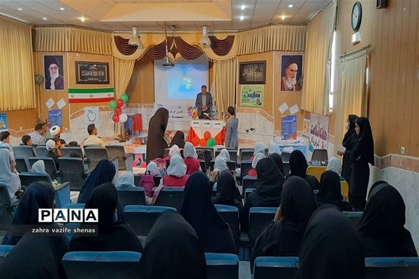 آیین تجلیل از منتخبین طرح سفیران و مراقبین سلامت در شهرستان شیروان