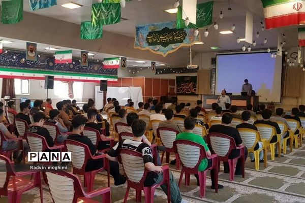 اردوی آموزشی درس آمادگی دفاعی دانش‌آموزان منطقه ۸ در میدان تیر