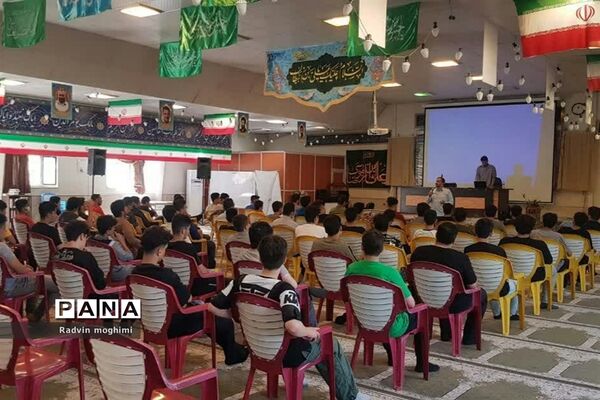 اردوی آموزشی درس آمادگی دفاعی دانش‌آموزان منطقه ۸ در میدان تیر