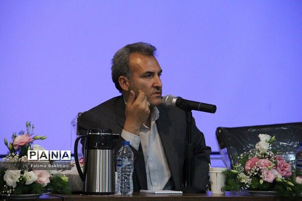 جلسه هم‌اندیشی مدیران مدارس نمونه‌دولتی شهرستان‌های استان تهران در ناحیه یک شهرری