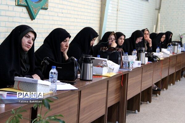 جلسه هم‌اندیشی مدیران مدارس نمونه‌دولتی شهرستان‌های استان تهران در ناحیه یک شهرری