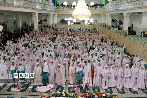 جشنواره نماز شکوفه‌ها در آباده