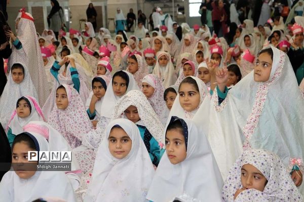 جشنواره نماز شکوفه‌ها در آباده