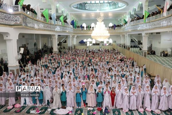 جشنواره نماز شکوفه‌ها در آباده