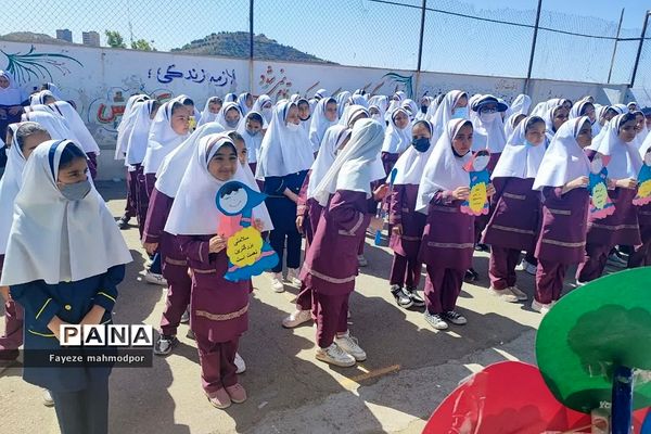 اختتامیه سفیران سلامت در دبستان حضرت زهرا(س)یک رودهن