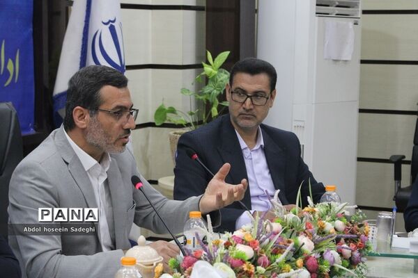 نشست توجیهی امتحانات نهایی خرداد 1402 در بوشهر