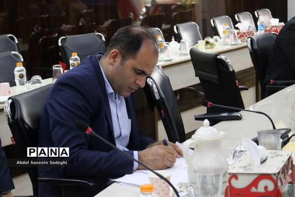 نشست کمیته پیشگیری و مبارزه با جعل اسناد در بوشهر