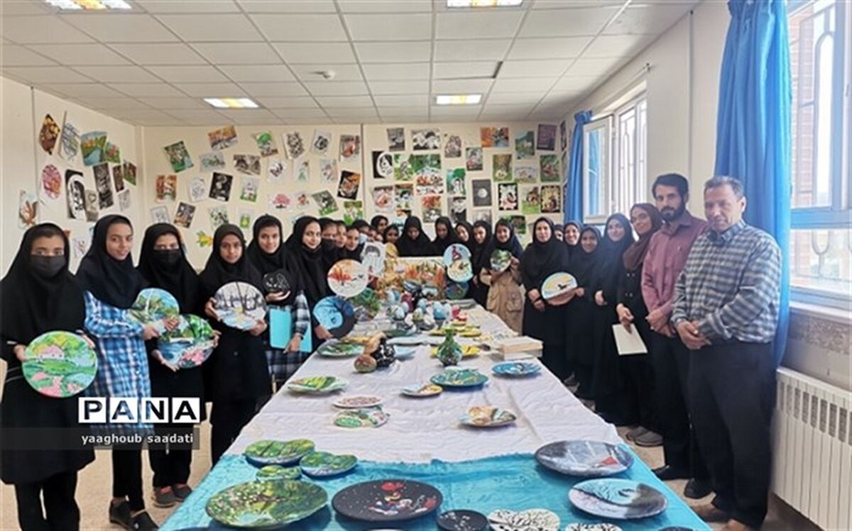 برگزاری  نمایشگاه توانمندی و خلاقیت‌های هنری دانش‌آموزان روستای شوراب فیروزه