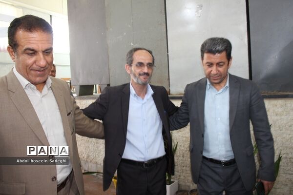 بازدید معاون آموزش متوسطه اداره کل آموزش و پرورش استان بوشهر از سازمان دانش‌آموزی استان