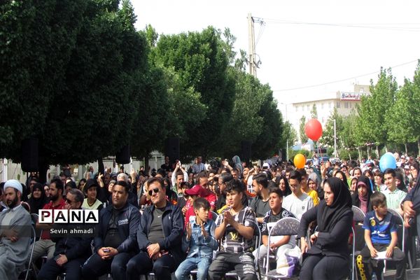 همایش بزرگ پیاده‌روی خانوادگی در صفادشت