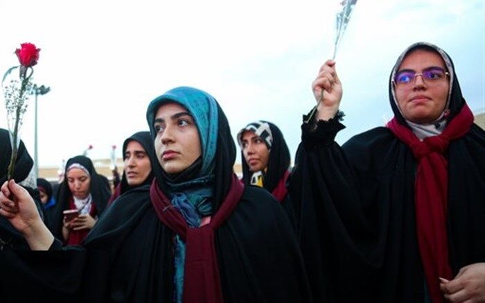 گردهمایی دختران دانشجوی سراسر کشور در حرم حضرت معصومه(س)