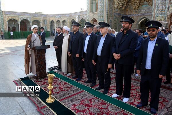 ِآیین جاروکشی حرم کریمه اهل بیت(س)