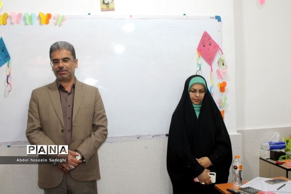 بازدید معاون پرورشی و فرهنگی اداره‌کل آموزش و پرورش استان بوشهر از مسابقات قرآن خواهران فرهنگی