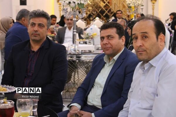 تجلیل از بازنشستگان منطقه ناحیه یک بهارستان