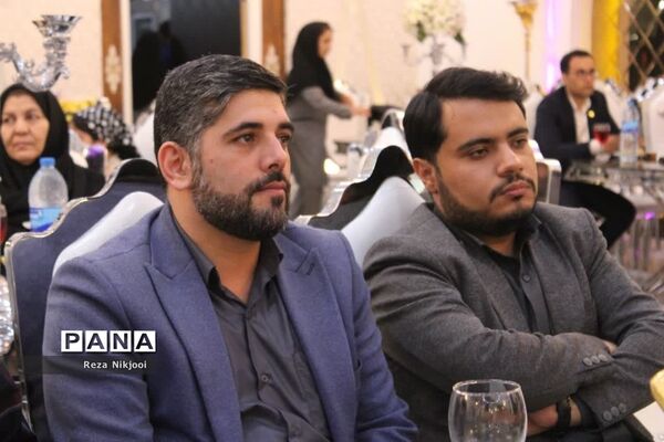 تجلیل از بازنشستگان منطقه ناحیه یک بهارستان