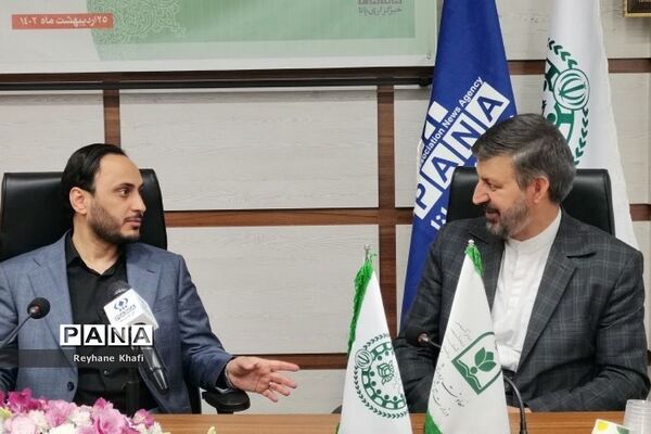 حضور دانش‌آموزان خبرنگار پانا شهرستان‌های استان‌تهران در نشست هم‌اندیشی با سخنگوی دولت