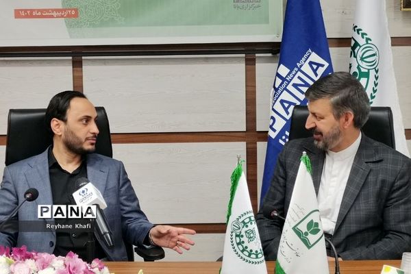 حضور دانش‌آموزان خبرنگار پانا شهرستان‌های استان‌تهران در نشست هم‌اندیشی با سخنگوی دولت