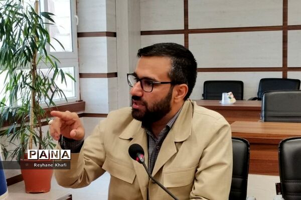 حضور دانش‌آموزان خبرنگار پانا شهرستان‌های استان‌تهران در نشست هم‌اندیشی با سخنگوی دولت
