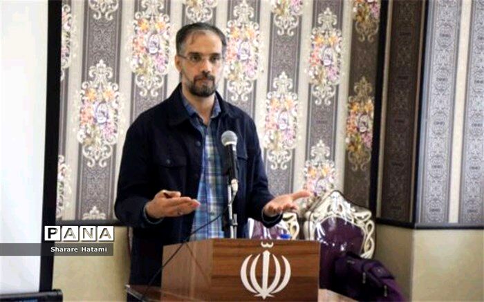 برخی از مدارس استان کمبود تجهیزات دارند