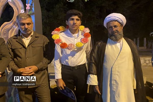 استقبال از دانش‌آموزان هراتی برگزیده در مسابقات قرآن، عترت و نماز استانی