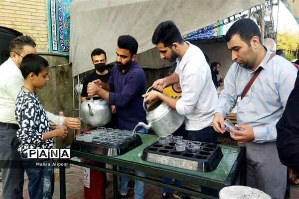 ایستگاه صلواتی به‌مناسبت شهادت امام جعفر صادق(ع) در قرچک