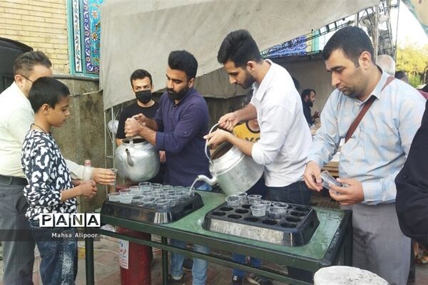 ایستگاه صلواتی به‌مناسبت شهادت امام جعفر صادق(ع) در قرچک