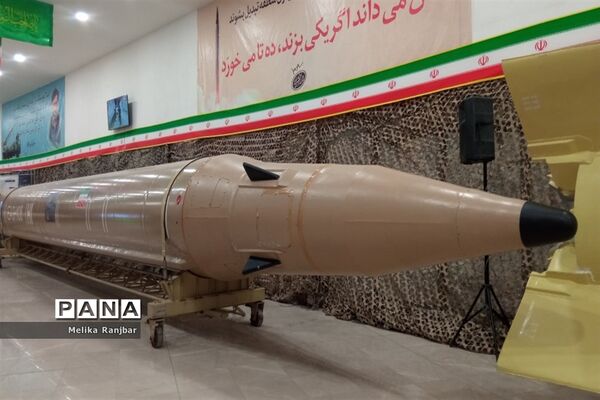 بازدید جوانان و نوجوانان از نمایشگاه «آسمان اقتدار» در قم